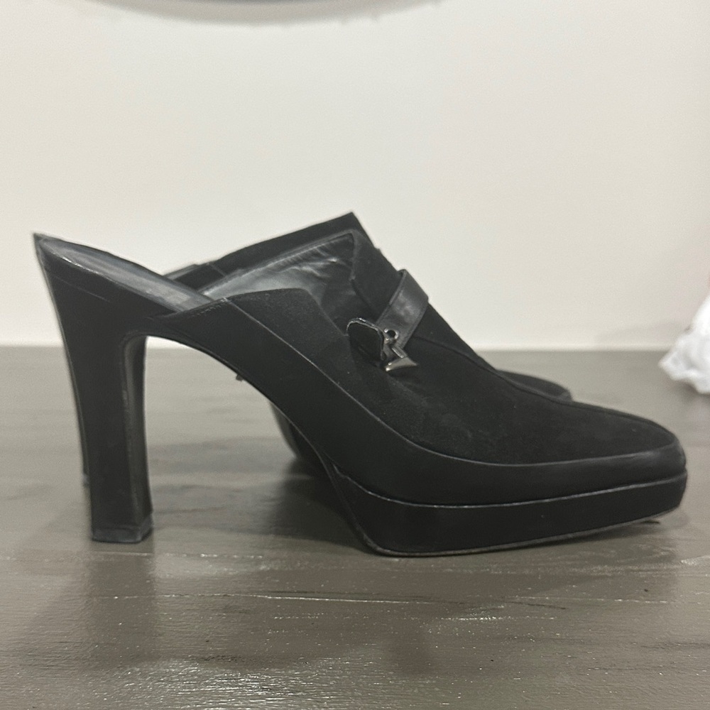 Stuart Weitzman Black Suede Ladies Mules - Picture 4 of 5